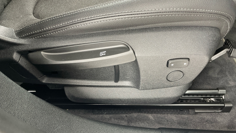 BMW 1 Series 118i [136] Sport 5dr Step Auto [Live Cockpit Pro] Petrol Hatchback